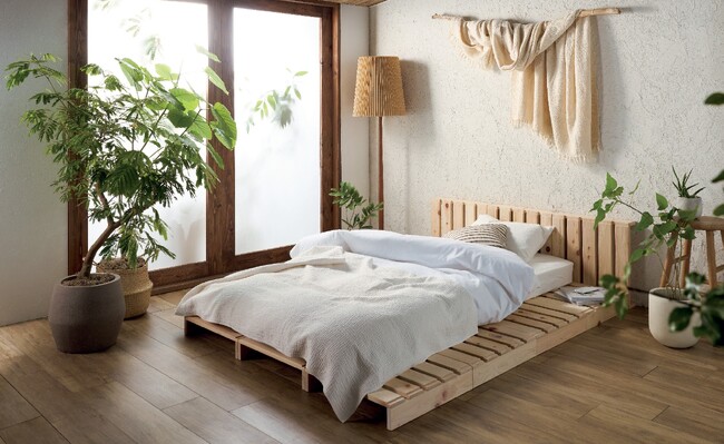 岡山県産ひのき間伐材を活用！ライフスタイルの変化に合わせて組み替えられるパレットベッドが誕生