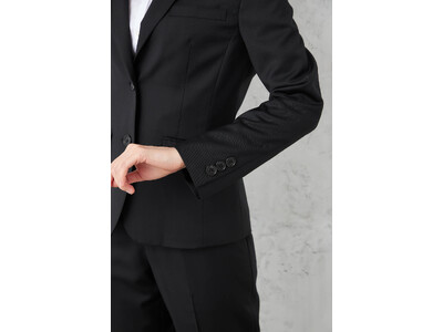 レディースブラックセットアップ「STOVEL&MASON」新発売！~イタリア老舗服地メーカーREDA社製...