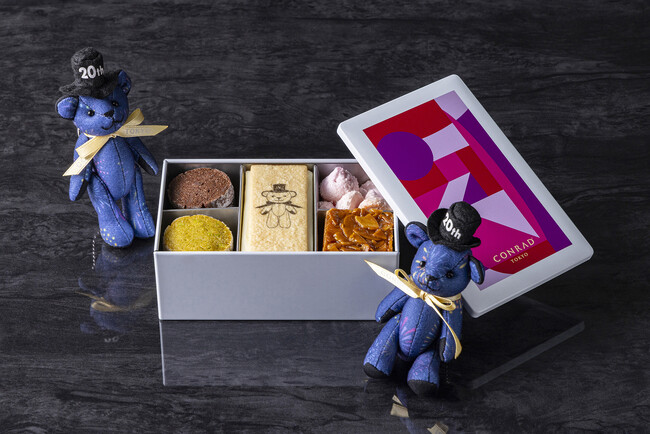 プレスリリース「コンラッド東京、7月1日（火）より開業20周年記念コンラッド・ベアおよびクッキー缶を販売」のイメージ画像