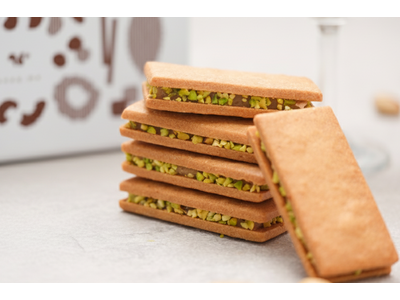 キャラメル好きに届けたい、塩がきいたご褒美焼き菓子『キャラメルサンド 塩キャラメル』スナックミーオンラインストアで期間限定発売