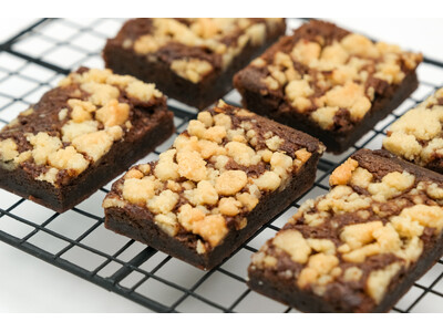 【種子島産100%の粗糖を使用】自家製キャラメルとミルクチョコが溶け合う『しっとりやわらかキャラメルチョコブラウニー』をスナックミーオンライストアで期間限定発売