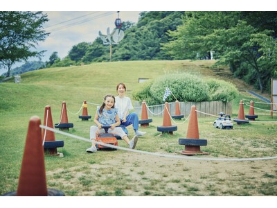 夏の神戸布引ハーブ園が一日遊べる「わんぱくパーク」に！こどもも大人も楽しめる30個の遊び（無料）が園内各所、5つのテーマエリア（スポーツ、昭和玩具遊びなど）に点在。8/31（日）までの夏限定開催です。
