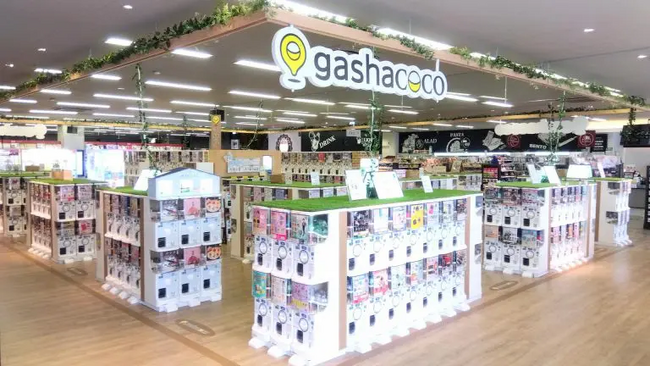 カプセルトイ専門店『gashacoco（ガシャココ）』のフランチャイズ店舗23号店『gashacoco TSUTAYA駅家』を2月8日(土)オープン！