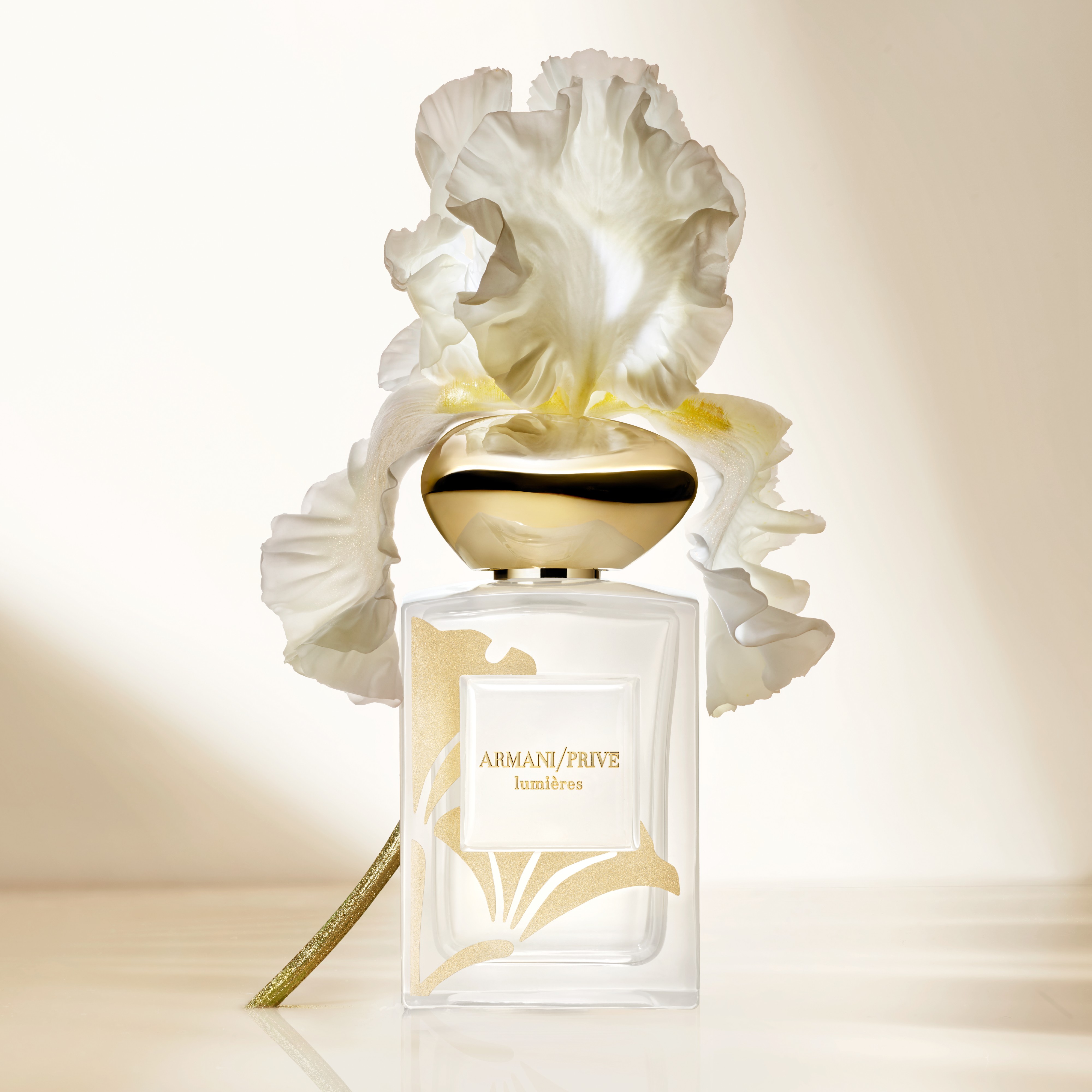 アルマーニ ビューティのエディション クチュール フレグランス<アルマーニ プリヴェ オートクチュールリュミエール>