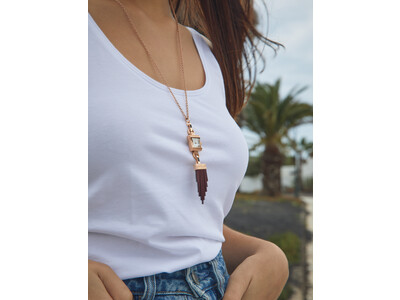 【ハミルトン】アールデコを彷彿とさせるスクエアシェイプ