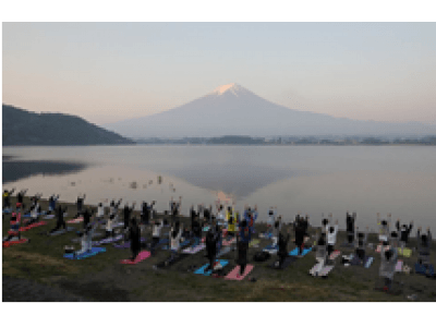 世界遺産yoga＠富士山・河口湖２０１９　チケット販売開始！　開催日：２０１９年５月１８日（土）、１９日（日）２ＤＡＹＳ　　場所：河口湖ステラシアター