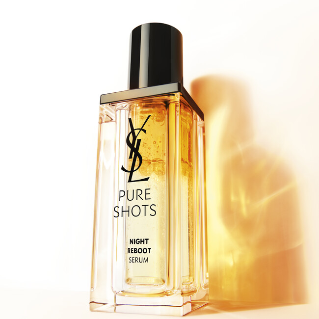 YSL No.1美容液「ピュアショット ナイトセラム」誕生3周年記念。新年に、潤いに満ちた毛穴レス肌に導くスペシャルキットが登場！のメイン画像