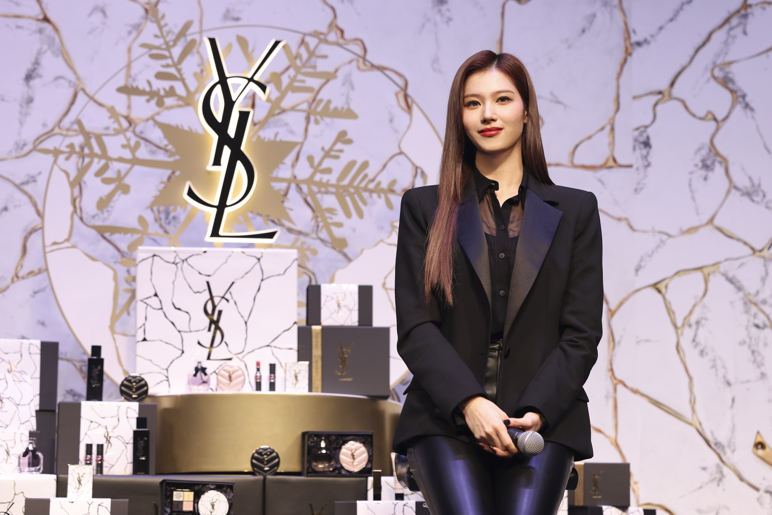 【YSL BEAUTY】TWICE SANAが最速でイヴ・サンローラン・ボーテ ジャパン アンバサダーに就任