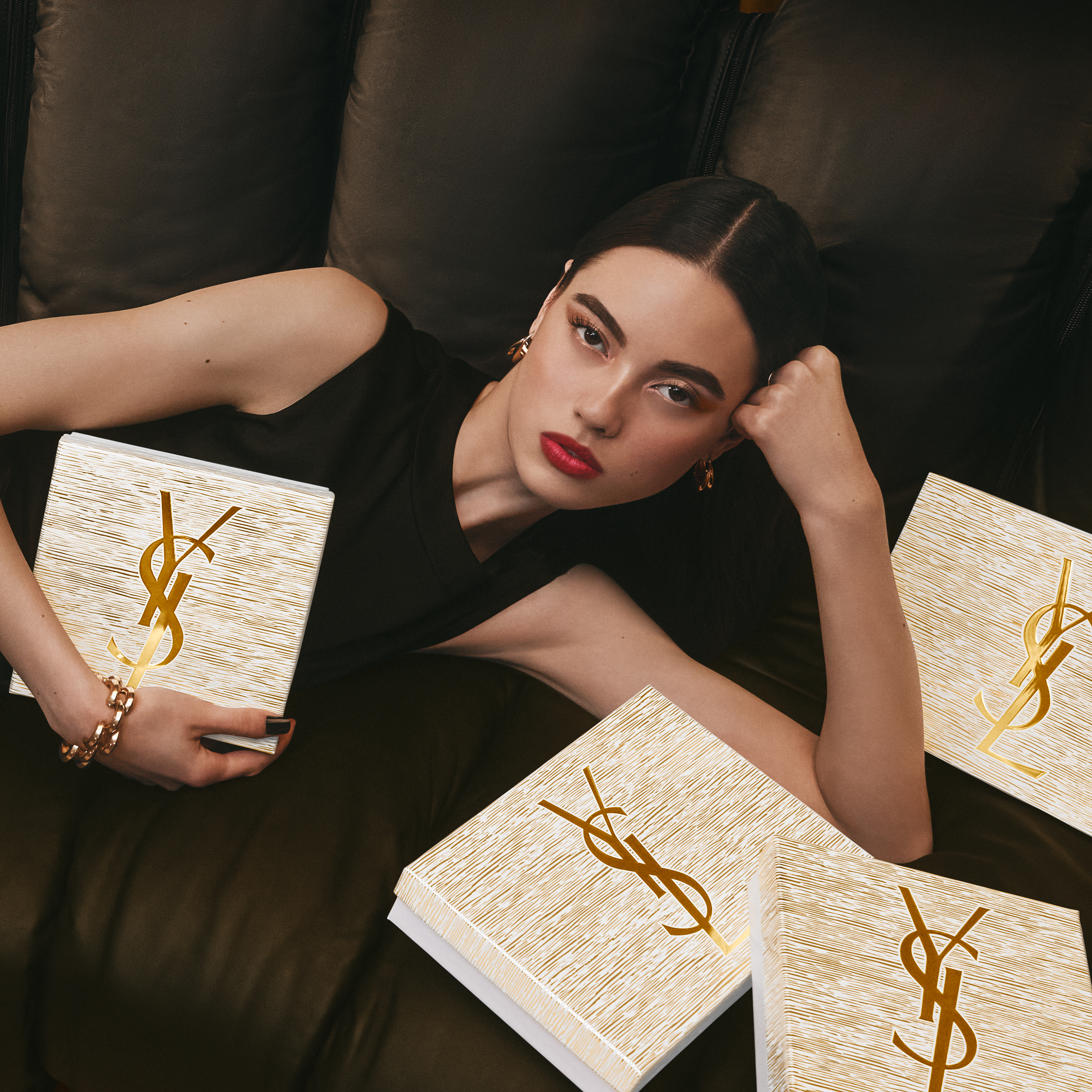 【YSL BEAUTY】2025年ノエルコレクション第二弾。人気の「リブレ」や「YSL ラブシャイン」がセットされた限定ギフトセットが登場！