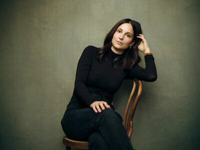 �yYSL BEAUTY�z�T���E�N�u���b�N���m�Ƌ������A�e���ȃp�[�g�i�[����̖\�͂Ɋւ���A�V�����l�����̃��[�_�[�V�b�v�_���uWhat Is It Like To Be�i�������Ȃ���������H�j�v�𔭕\