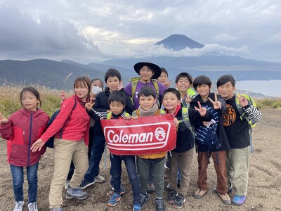 コールマン、子どもの自然体験を応援！ 富士山周辺で登山家 戸高雅史氏と共にキッズキャンプを開催