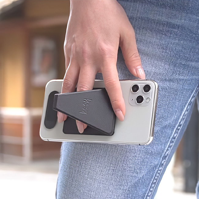 ɋzt悤ȃtBbgE킸0.5bŃX^hɕό`X}zEObvX^hubeakvGLOTURE.JPŔ̔Jn