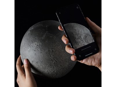  【アポロ計画50周年記念】AR対応 圧倒的ディテールの月模型「LUNAR Max」をGLOTUREで再販決定