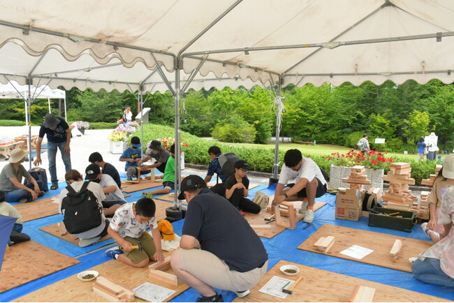 山の恵みに触れて、感じて「信州 山の日」木工体験開催｜国営アルプスあづみの公園【大町・松川地区】