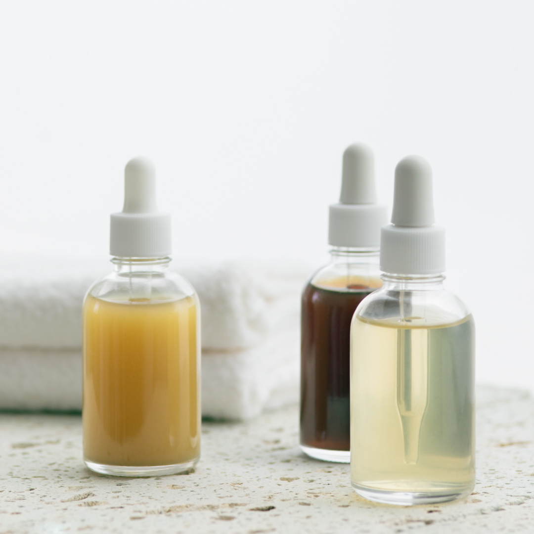 「SHIRO BEAUTY」より、9/1 (木)からほぐして引き締める“夏肌リセット フェイシャル＆頭皮ケアヘッドスパ” が登場。3種の選べる自然素材パックと清涼感あるヘッドスパで夏の肌をリセット。