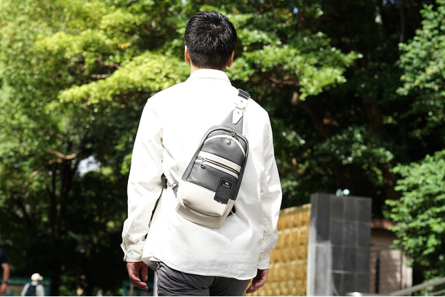 【2025年 父の日】50代のパパに贈りたい！いつも家族を支えてくれているパパ必見のボディバッグのランキングをバッグメーカーが発表！実用的で魅力的な父の日のプレゼントに最適なバッグが登場。