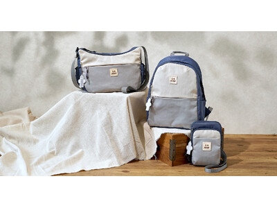 【ムーミン】新色スモーキーブルー登場！愛らしいワッペンが、あなたの日々にそっと寄り添う。アウトドアの遊び心と、大人に似合う柔らかな色彩を纏った万能シリーズ。日常の何気ない瞬間も、これひとつで軽やかに。