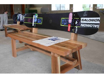 【JWSC国際スノーボード&スケートボード専門学校】学生が制作に関わったトップアスリートのスノーボードを活用したベンチがEXPO 2025 大阪・関西万博に展示