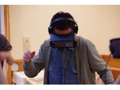 VRで認知症疑似体験！認知症の理解を深める「VR認知症研修会」を開催！