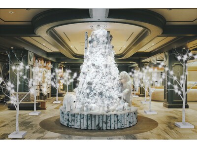【OMO7旭川】館内で純白の雪化粧に染まったクリスマスツリーやアドベントカレンダーを楽しめるクリスマスイベント「雪降る街のホワイトクリスマス」開催