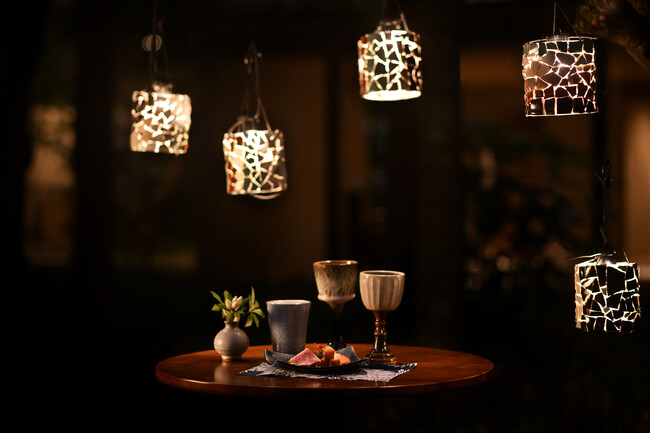 【界鬼怒川】廃棄される益子焼の陶片をアップサイクルし、幻想的な光のアー…