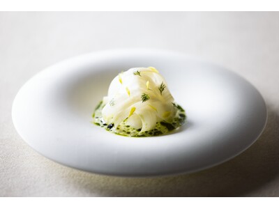 【ブレストンコート　ユカワタン】ウドやヤマゼリのほのかな苦みが、鯉や鱒の生命力を引き立てる。「水のジビエ...