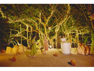 【星野リゾート　リゾナーレ小浜島】幸運の木として知られるガジュマルの木を舞台に行う、幻想的なハロウィンイベント「南の島のガジュマルハロウィン」開催｜期間：2024年10月1日～31日