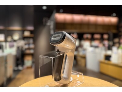 【Neakasa】「Magic 1 片手式吸着 衣類スチーマー」二子玉川 蔦屋家電にて販売開始