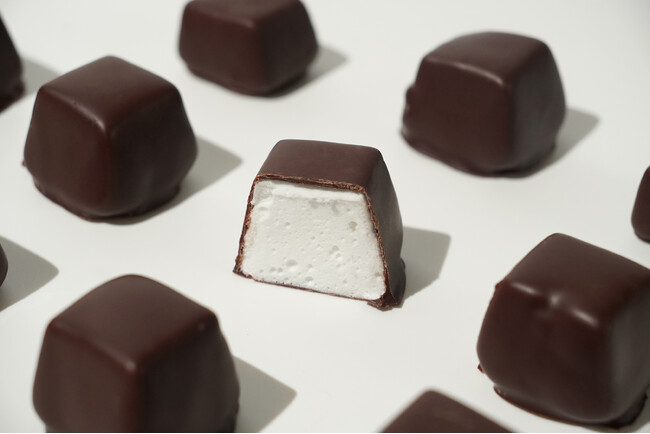 ダンデライオン・チョコレートが秋の新商品、マシュマロ使用の新作とホットチョコレート投入