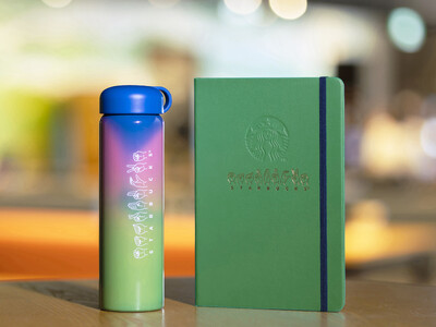 サイニングストアパートナーとともに開発した2つの商品が登場！　手の温度で色が変わるステンレスボトルと店舗で使える手話のイラストも紹介したジャーナルブック