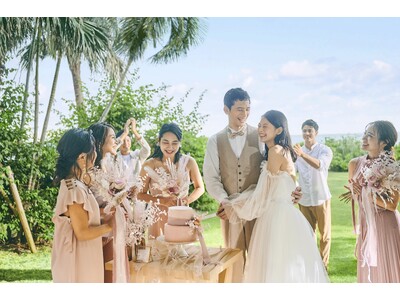 沖縄で結婚式をされるカップルが前年比＋44％で増加。沖縄を選んだ理由は、美しいロケーションで、より親しい方とアットホームな結婚式をしたいから。