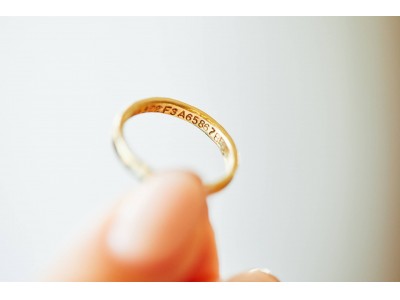 世界初、ブロックチェーン技術を活用した永遠に想いを記録できる指輪の事前販売を開始！