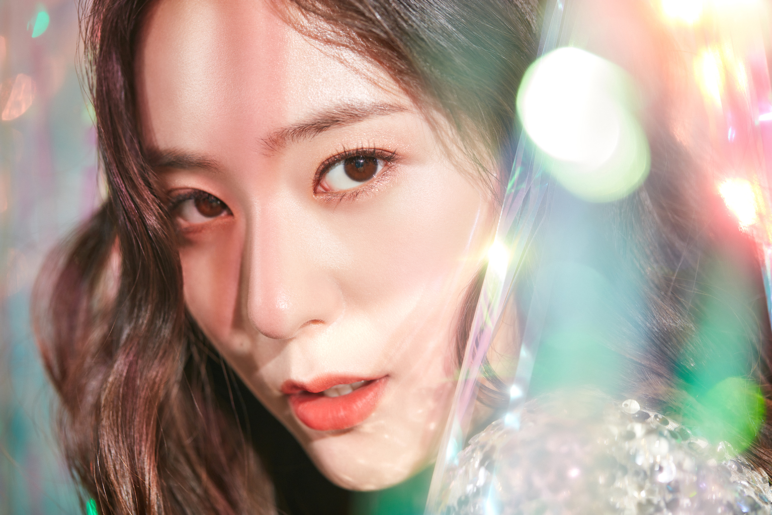 韓国コスメブランド【CLIO(クリオ)】からクリスマスコフレ登場！圧巻の25色グリッターアイシャドウパレット