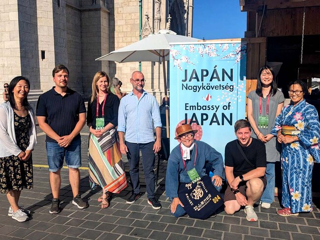 ハンガリー「ブダ民藝祭」に参加！竹虎四代目が花籠編み実演｜Infoseek