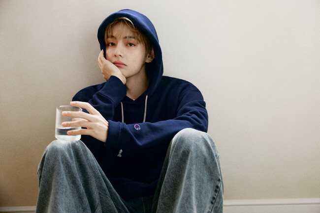 Champion、BTSのVとのグローバルパートナーシップを発表