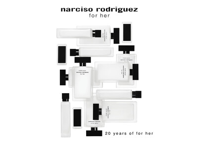 〈ナルシソ ロドリゲス〉「肌の香水」を重ねる、美しくシンプルなレイヤリング作法を公開