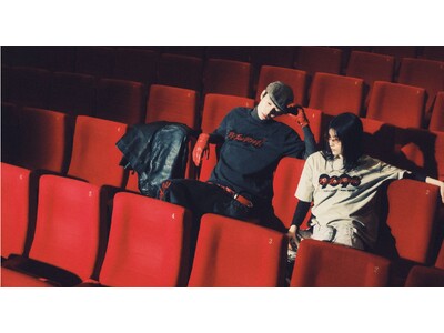 yutoriが展開するストリートブランド『9090』が、人気漫才師『令和ロマン』とコラボレーションアイテムを発表