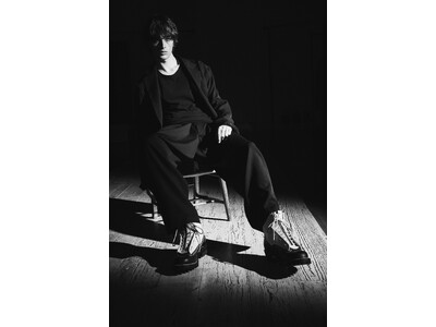 Yohji Yamamoto POUR HOMME �~ WESCO�@WESCO�j�㏉�ƂȂ�z���C�g���U�[�d�l�̃R���{���[�V�����u�[�c��10��9��(��)��蔭��