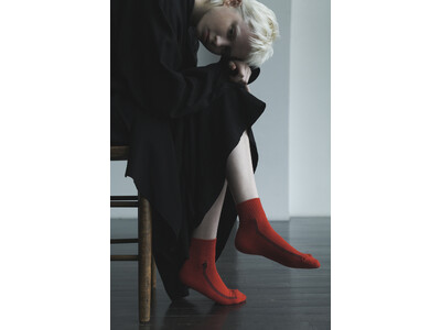 Y's、CHICSTOCKSとのコラボレート、ソックスコレクションを発売