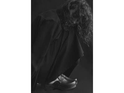 Y's、Schollとのコラボレートによるサボシューズを発売