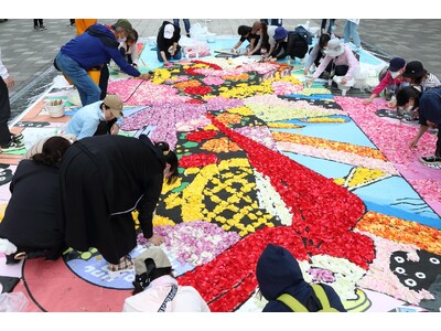 ヤン坊マー坊新デザインの花絵が登場！YANMAR TOKYO内でインフィオラータイベントを開催