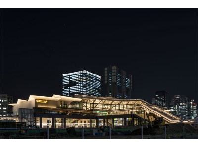 JR東日本の「高輪ゲートウェイ」駅を、パナソニックの照明が演出