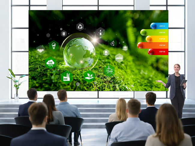 ��̊�������ʂƏȎ{�H����������LED�f�B�X�v���C�uTL-55LV12AJ�v�𔭔�