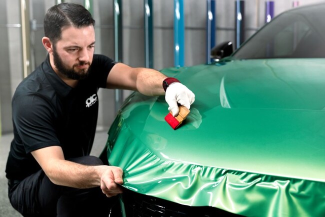 「３M(TM) プロテクションラップフィルム」登場　自動車のラッピングと塗装保護を同時に実現３M独自の技術によるドライ施工で施工スピードが約1/2(※１)　に短縮