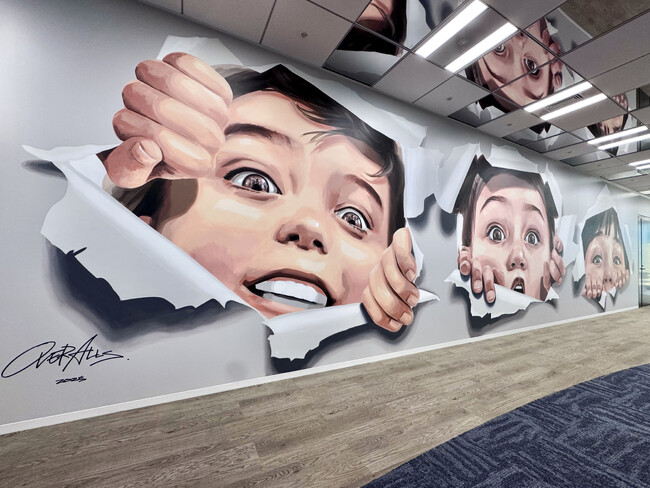 プレスリリース「高輪ゲートウェイシティに、OVER ALLsが壁画を制作」のイメージ画像