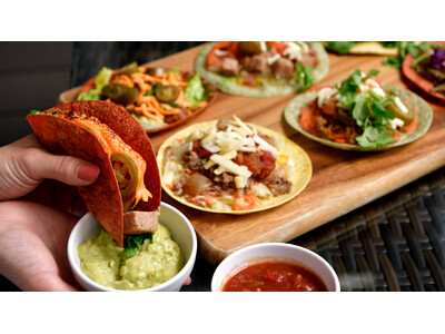 23種の具材で仕上げる、フォトジェニックな「飲めるタコス」がヒューイットリゾート那覇の朝食に新登場！ジュニアスイート宿泊券が当たる「タコプリ決定戦」も同時開催