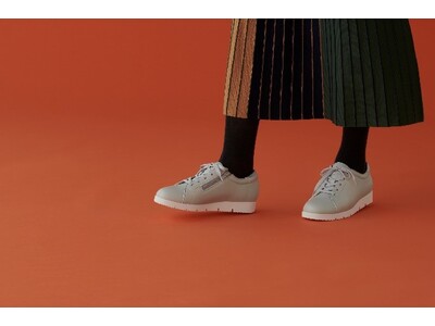 女性向け靴専門ブランド『ハルメクの靴』から、外反母趾にもやさしい秋の新作スニーカーが登場！