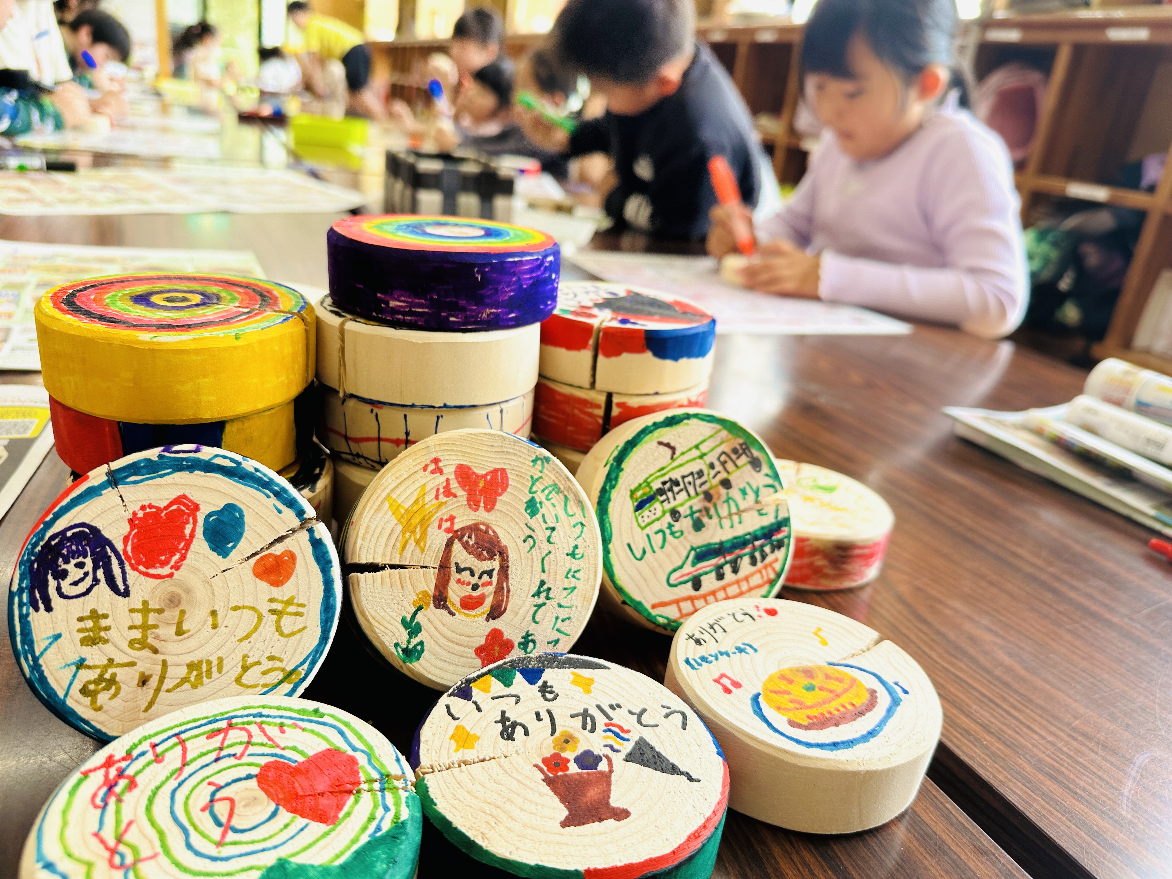 埼玉のおふろcafe や玉川温泉、武甲温泉で、感謝のメッセージをおふろに浮かべる『母の日100のありがとう風呂』を実施