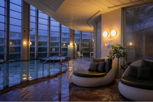 オーパークおごせのバーデゾーンが週末限定で貸切利用可能に。最大20名まで利用可能な「夜の水着風呂・サウナ3種貸切プラン」