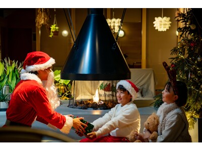 熊谷のおふろ屋さんに週末サンタがやってくる！ クリスマスバージョンのパレードを開催。おふろcafe ハレ...